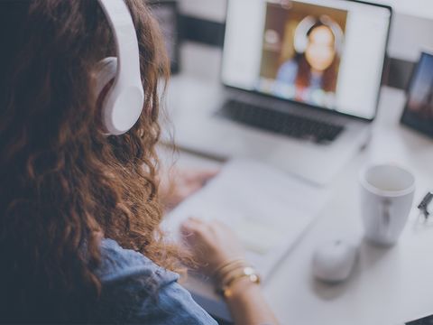 Raum effizient nutzen: Shared Desk & Buchungssysteme richtig einsetzen.